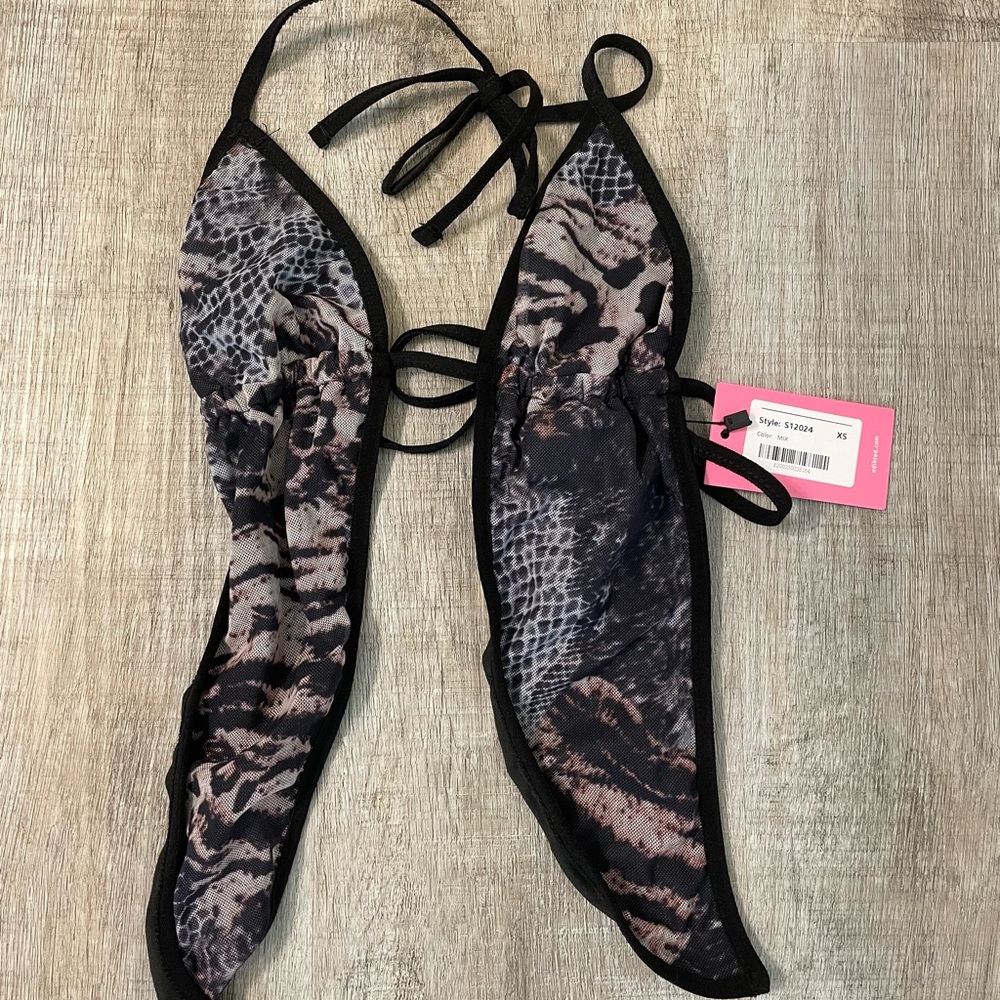 Edikted Animal Print Split Front Halter Top Size XS